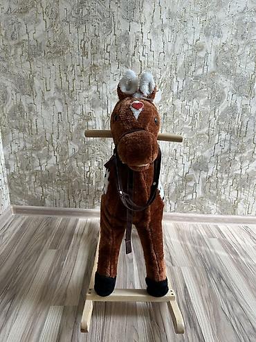 çeburaşka oyuncaq: Uşaq yelləncək at oyuncağı - Material: yumşaq plyuş gövdə, taxta — 1