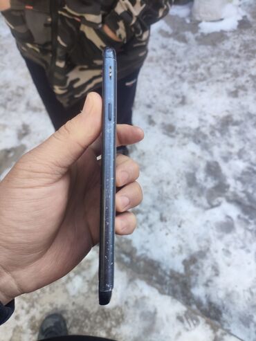 Samsung: Samsung Galaxy J7 Prime, Б/у, 16 ГБ, цвет - Черный, 2 SIM — 4