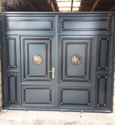 Həyət darvazaları: Dəmir Həyət darvazası, Qapı ilə — 10