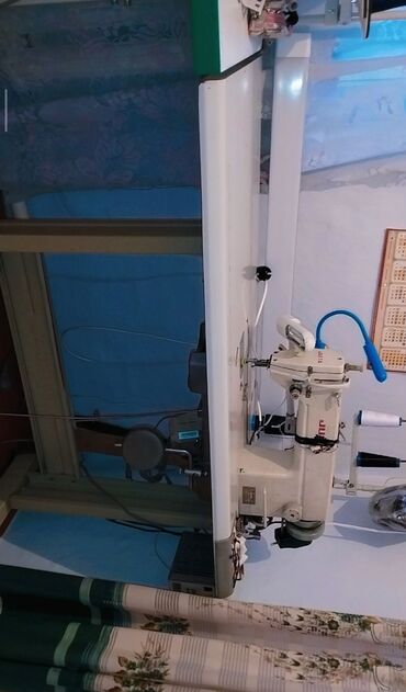 чешскую швейную машинку: Швейная машина Электромеханическая, Швейно-вышивальная, Автомат