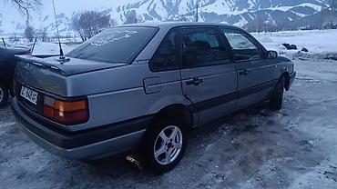 Volkswagen: Volkswagen Passat: 1990 г., 1.8 л, Седан — 3