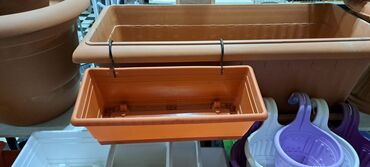 Bitkilər üçün dibçəklər: Dibcek dibcek qabi asma kvadrat balkon ag gul qabi asilan balkon — 13