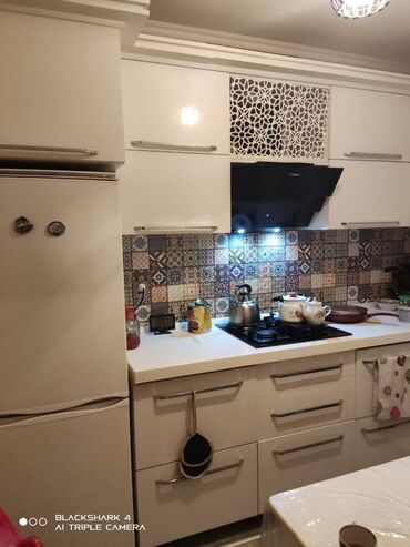 Köhnə tikili: Bakı, Bakıxanov qəs., 3 otaqlı, Köhnə tikili, 65 kv. m — 5