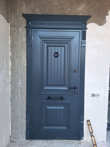 Giriş qapıları: Salam . 450 azn baslayan qiymetlerle seyf qapilar elde ede bilersiz — 6