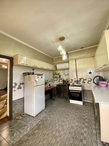 Продажа домов: Дом, 150 м², 6 комнат, Агентство недвижимости, Косметический ремонт — 3