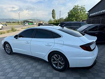dn8: Hyundai Sonata: 2021 г., Бензин, Лифтбек — 3