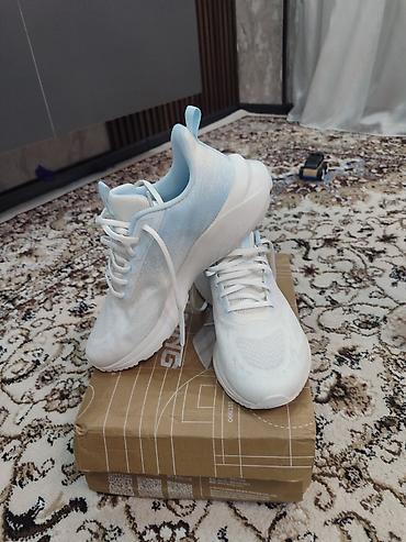 Кроссовки и спортивная обувь: Продается ботс новый оригинал ли нинг 41 размер. так как не подошёл — 8