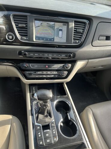 Kia: Kia Carnival: 2018 г., 2.2 л, Автомат, Дизель, Минивэн — 15
