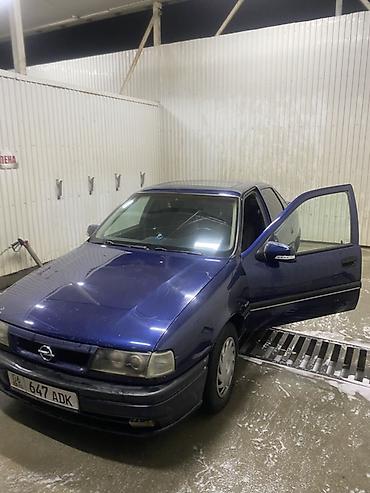 devo lasetti: Opel Vectra: 1995 г., 1.8 л, Механика, Бензин, Лифтбек — 4