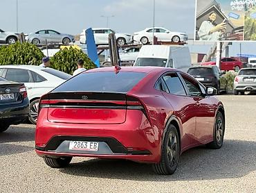 Toyota: Toyota Prius: 2023 г., 2 л, Автомат, Гибрид, Хэтчбэк — 3