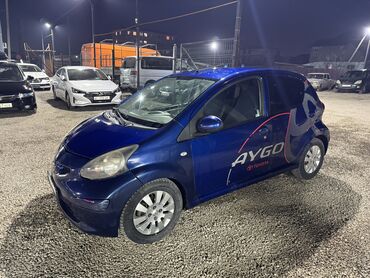 Toyota: Toyota Aygo: 2008 г., 1 л, Механика, Бензин, Хэтчбэк