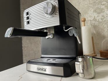 чалдовая кофеварка: Кофе кайнаткыч, кофе машина, Колдонулган, Өзү алып кетүү