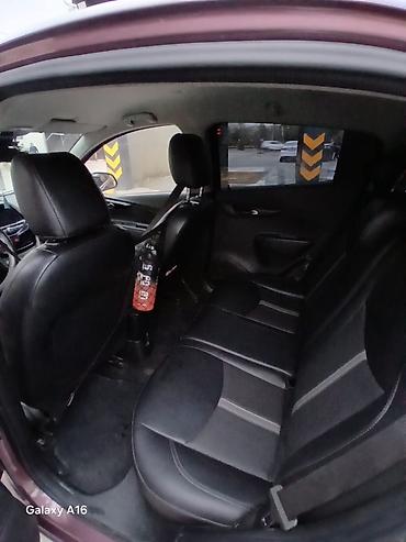 Транспорт: Chevrolet Spark: 2018 г., 1 л, Вариатор, Бензин, Хэтчбэк — 6