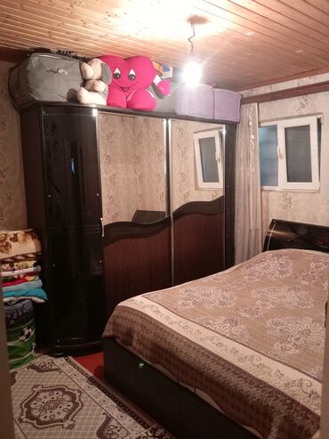 стол стул: Двуспальная кровать, Шкаф, Комод, Трюмо, Б/у