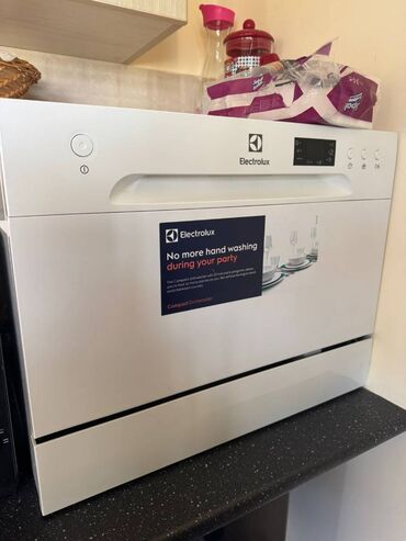 Qabyuyan maşınlar: Qabyuyan maşın Electrolux, Tam qabaritli (60 sm.)