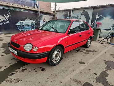 Унаа сатуу: Toyota Corolla: 1998 г., 1.6 л, Кол менен иштөөчү, Бензин — 3