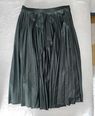 vecernji: Bershka plisirana suknja - Brend: Bershka - Veličina: S (MEX 26) - — 2