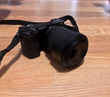 Sony Alpha a6300 + объектив Sony FE 50mm f/1.8 - Беззеркальная камера
