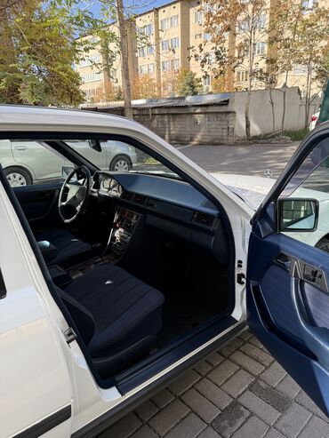 Mercedes-Benz: Mercedes-Benz W124: 1989 г., 3 л, Автомат, Бензин, Седан at lalafo.kg — 10 Mercedes-Benz: Mercedes-Benz W124: 1989 г., 3 л, Автомат, Бензин, Седан — 10