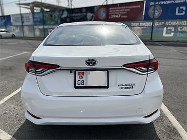 Продажа авто: Toyota Corolla: 2020 г., 1.8 л, Вариатор, Гибрид, Седан — 4