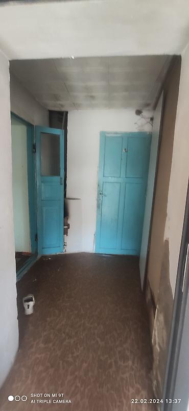 Долгосрочная аренда домов: 60 м², 3 комнаты, Парковка, Подвал, погреб, Забор, огорожен — 7