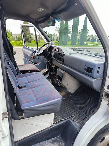 1999 ford transit: Mercedes-Benz Sprinter: 2.9 l | 1999 il — 4