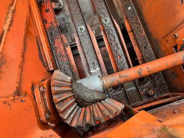 Тюковые пресс-подборщики: Продаю Пресс Подборщик Кыргызстан Свежий из Европы состояние — 5