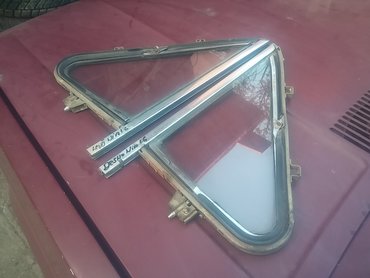 Auto delovi: Leptir staklo Lada Niva 1.6 za levo vrata. Polovno, ocuvano, skinute — 5