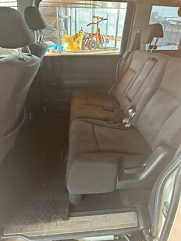 Honda: Honda Stepwgn: 2011 г., 2 л, Вариатор, Бензин, Минивэн — 7