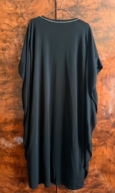 Ziyafət donları: Bu geyim qadınlar üçün nəzərdə tutulmuş müxtəlif üslublu iki paltardan -da lalafo.az — 27 Ziyafət donları: Bu geyim qadınlar üçün nəzərdə tutulmuş müxtəlif üslublu iki paltardan — 27