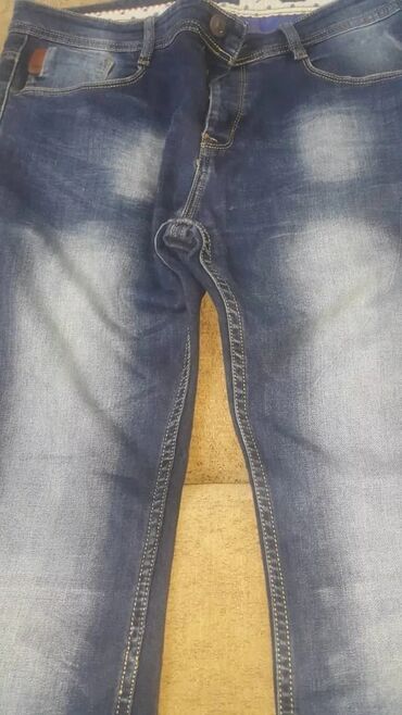 Джинсы: Мужские джинсы 36 размер. но маломерят 33-34 подойдет.Б/у. Состояние