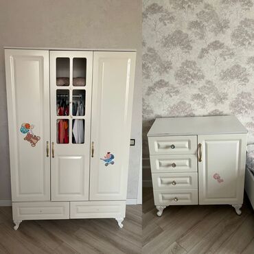 Qonaq otağı dəstləri: İşlənmiş, 3 qapılı Düz dolab, Qarderob, paltar dolabı