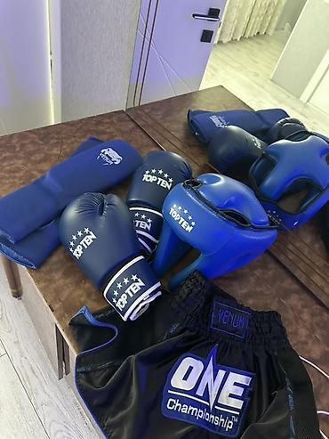 Перчатки: Комплект экипировки для единоборств (кикбоксинг/бокс/Muay Thai) — 1