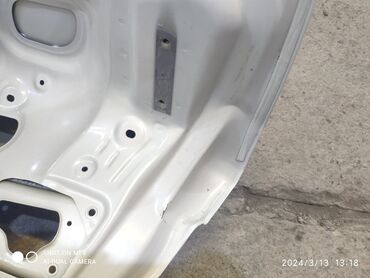 белый jaguar: Крышка багажника Kia 2019 г., Б/у, цвет - Белый,Оригинал