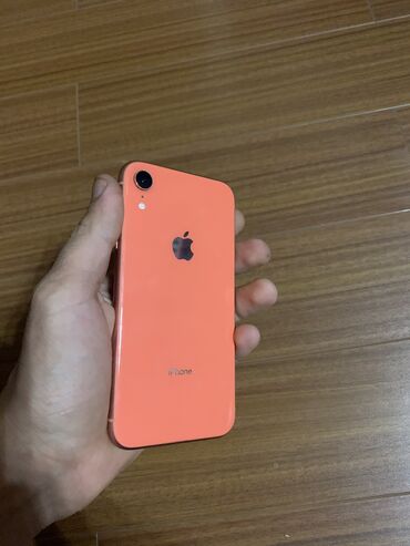 Apple iPhone: IPhone Xr, Б/у, 128 ГБ, Коралловый, Чехол, 77 %