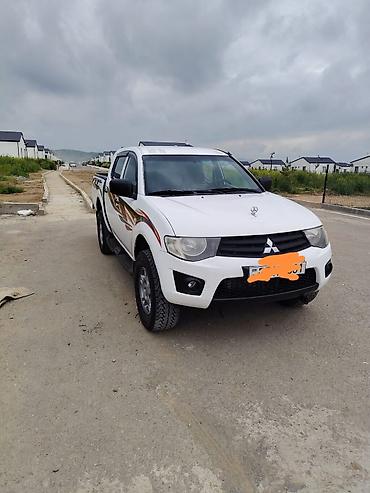 pickup l200: Mitsubishi L200: 2.5 l | 2013 il 390000 km Pikap — 4