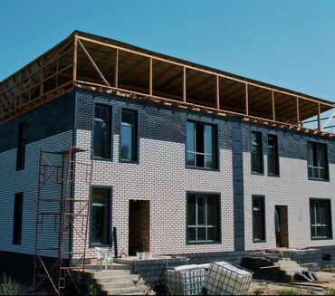 сдаю дом долгосрочно без хозяина: Таунхаус, 240 м², 4 комнаты, Собственник, ПСО (под самоотделку)