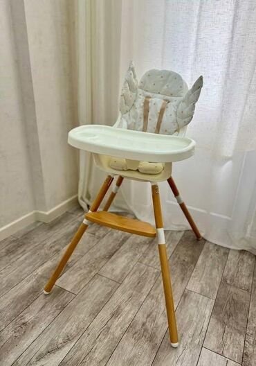 Uşaq dolabları: Dilek….Karma babyden alinib usaq masasi satulir 180 azn satilir