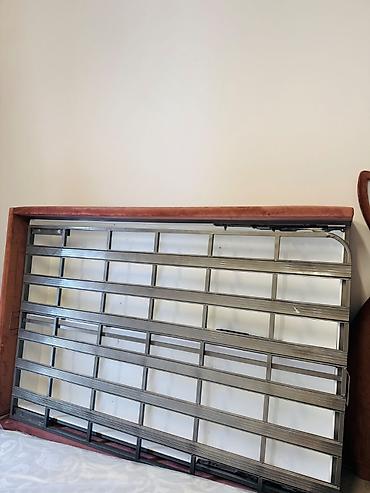 qiz səkilləri: Genc usaq yatağı. 130 eni.2 m uzunu.Mebel fabrikində yığılıb. Matras — 3