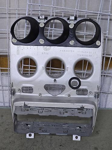 алфат машина: Сenter console Alfa Romeo 2000 г., Б/у, Оригинал, Германия — 4