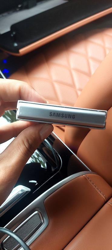 galaxy z flip 6: Samsung Galaxy Z Flip 6, 256 GB, rəng - Boz, İki sim kartlı — 9