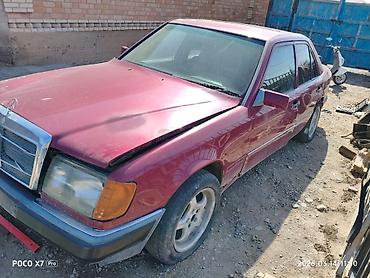крыло мерс 210: Mercedes-Benz W124: 1991 г., Седан — 6