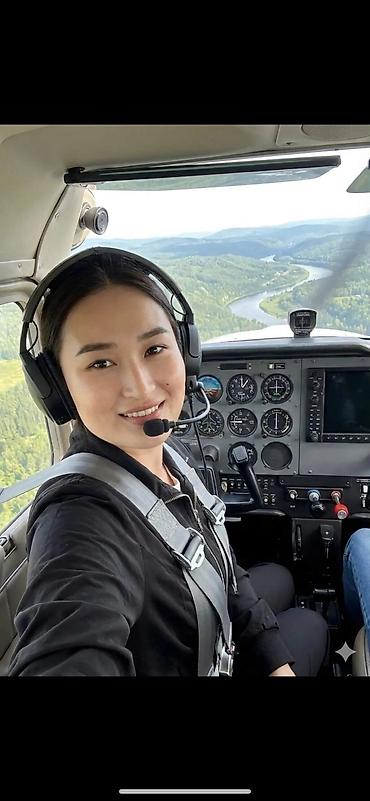 Графические дизайнеры: Графический дизайнер — 7