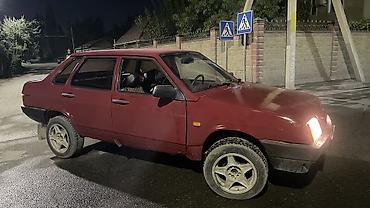 ВАЗ (ЛАДА) 21099: 1999 г., 1.5 л, Бензин, Седан at lalafo.kg ВАЗ (ЛАДА) 21099: 1999 г., 1.5 л, Бензин, Седан