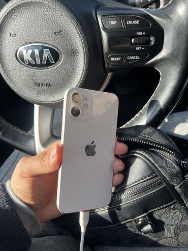 айфон бу каракол: IPhone 13 Pro, 256 ГБ, Кара, 88 %