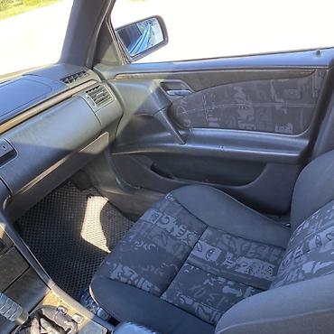 260: Mercedes-Benz E-Class: 1996 г., 2.3 л, Автомат, Бензин, Седан — 10