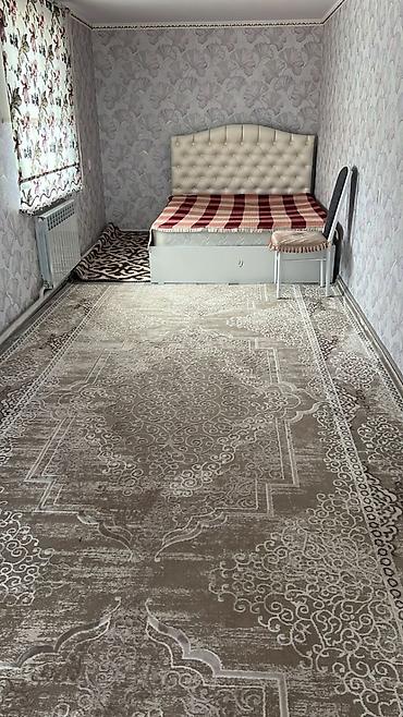 Продажа коттеджей и домов: Продается двух этажный дом! Дом находится в г.Чолпон- Ата. В самом — 10