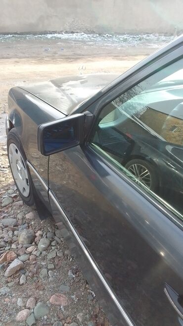 Mercedes-Benz: Mercedes-Benz E-Class: 1992 г., 2.2 л, Механика, Бензин, Универсал — 10