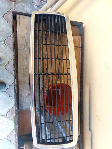 radiator mersedes: Avtomobil üçün ön radiator barmaqlığı - Klassik düzbucaqlı dizayn — 1