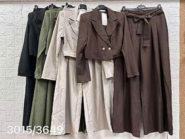 Krzneni kaputi: Ženska zimska gornja odeća – kolekcija - Shearling prsluk: tamno — 9